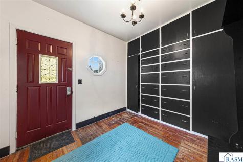 228 W 4th Street Blue Earth MN 56013