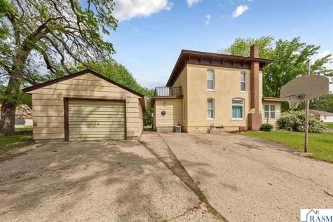 228 W 4th Street Blue Earth MN 56013