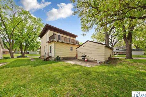 228 W 4th Street Blue Earth MN 56013
