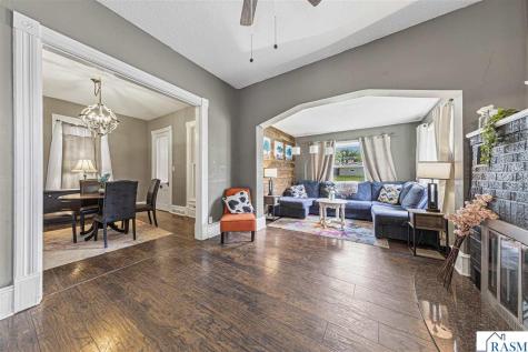 228 W 4th Street Blue Earth MN 56013