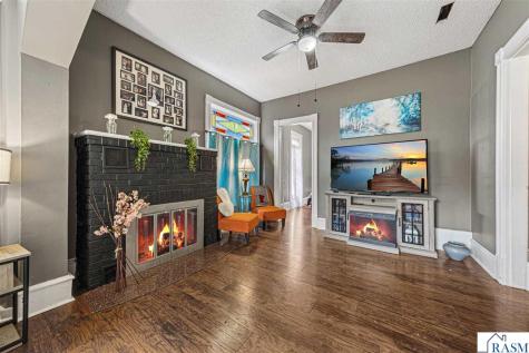 228 W 4th Street Blue Earth MN 56013