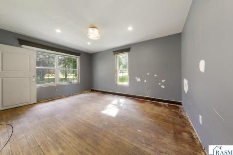 404 NE 2nd Avenue Mapleton MN 56065