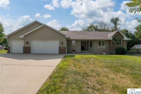 201 Cranberry Court Eagle Lake MN 56024