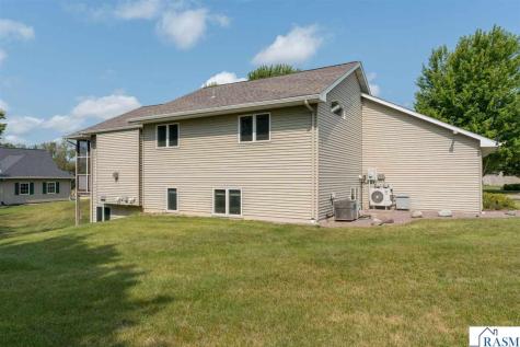 201 Cranberry Court Eagle Lake MN 56024