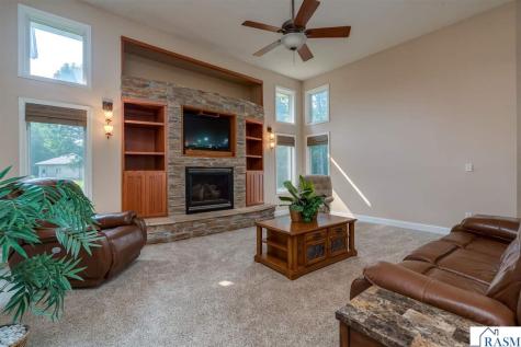 201 Cranberry Court Eagle Lake MN 56024