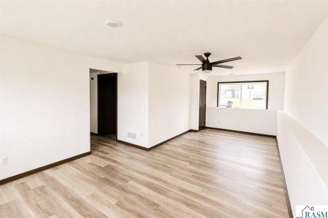 2105 Lunden Street St. Peter MN 56082