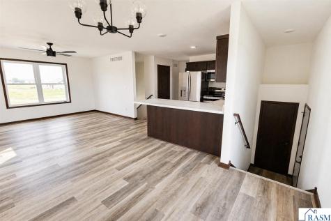 2105 Lunden Street St. Peter MN 56082