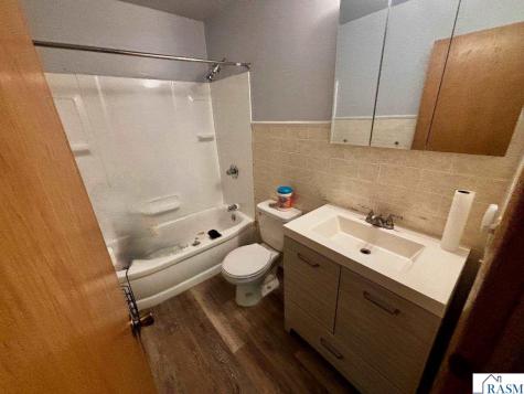 723 Valley View Road St. Peter MN 56082