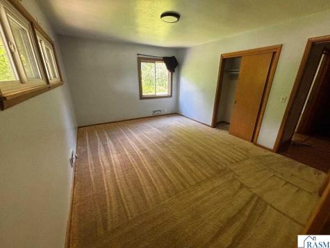 723 Valley View Road St. Peter MN 56082