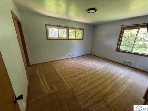 723 Valley View Road St. Peter MN 56082
