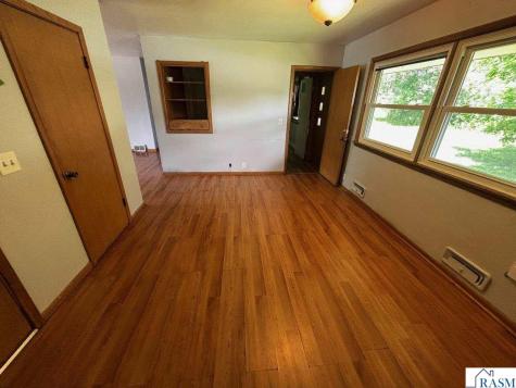 723 Valley View Road St. Peter MN 56082
