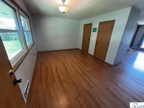 723 Valley View Road St. Peter MN 56082