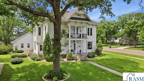 425 N Linton Street Blue Earth MN 56013