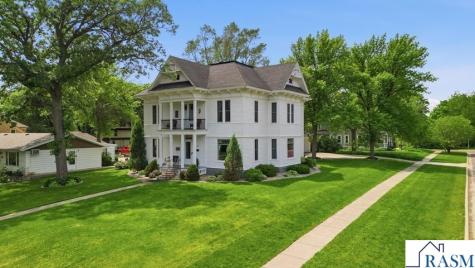 425 N Linton Street Blue Earth MN 56013