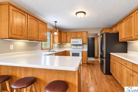111 Loraine Drive Lake Crystal MN 56055