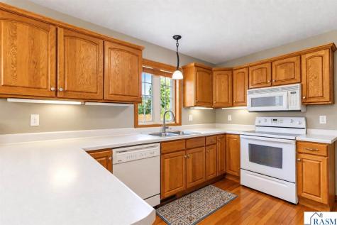 111 Loraine Drive Lake Crystal MN 56055