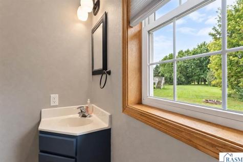 111 Loraine Drive Lake Crystal MN 56055
