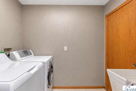 111 Loraine Drive Lake Crystal MN 56055