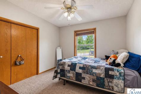 111 Loraine Drive Lake Crystal MN 56055