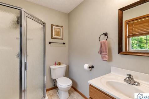 111 Loraine Drive Lake Crystal MN 56055