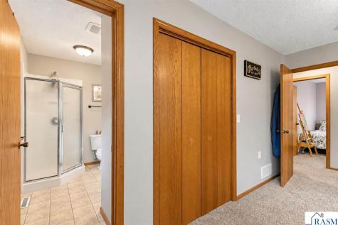 111 Loraine Drive Lake Crystal MN 56055