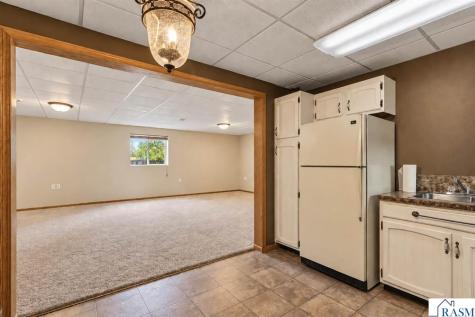 111 Loraine Drive Lake Crystal MN 56055
