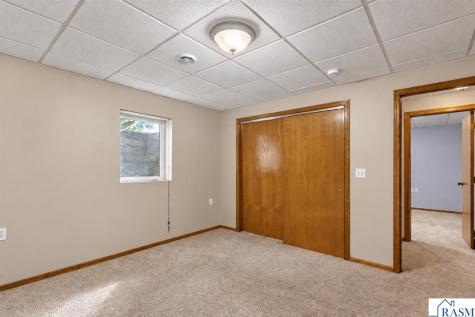 111 Loraine Drive Lake Crystal MN 56055