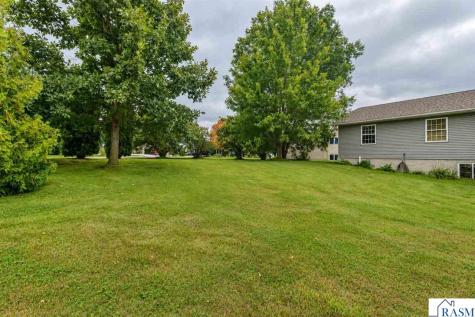 111 Loraine Drive Lake Crystal MN 56055
