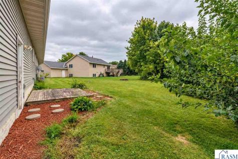 111 Loraine Drive Lake Crystal MN 56055
