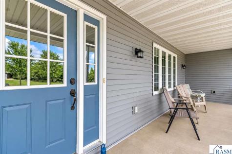 111 Loraine Drive Lake Crystal MN 56055