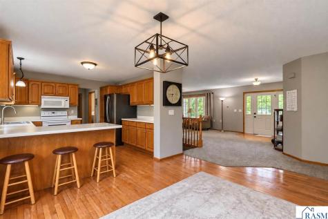 111 Loraine Drive Lake Crystal MN 56055