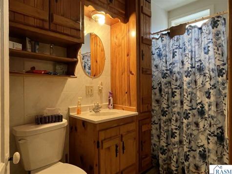 923 7th Avenue North St. James MN 56081