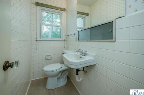 108 Ridge Court Mankato MN 56001