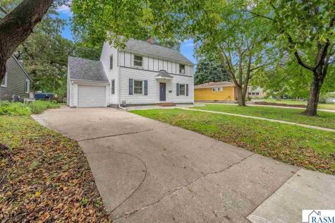 108 Ridge Court Mankato MN 56001