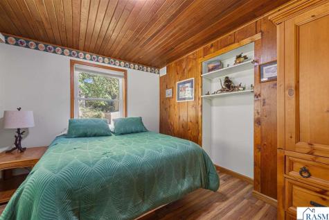 48186 Old River Bluff Road St. Peter MN 56082