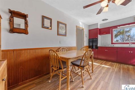 48186 Old River Bluff Road St. Peter MN 56082