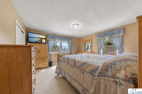 48186 Old River Bluff Road St. Peter MN 56082