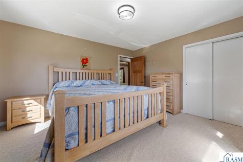 48186 Old River Bluff Road St. Peter MN 56082