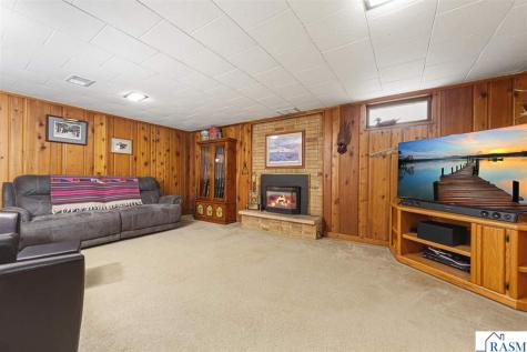 48186 Old River Bluff Road St. Peter MN 56082