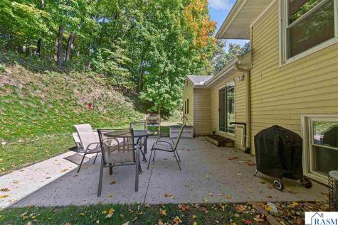 48186 Old River Bluff Road St. Peter MN 56082