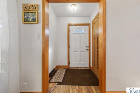 48186 Old River Bluff Road St. Peter MN 56082