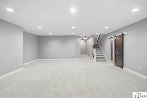 820 Fieldcrest Drive Mankato MN 56001
