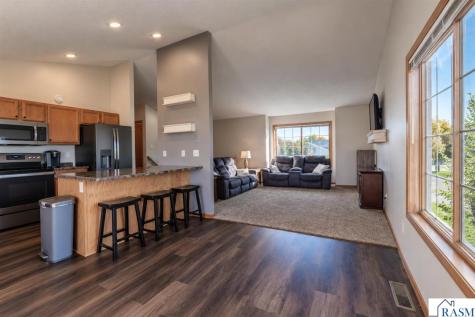 613 W Nathan Street Lake Crystal MN 56055
