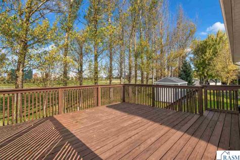 613 W Nathan Street Lake Crystal MN 56055