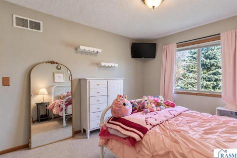613 W Nathan Street Lake Crystal MN 56055