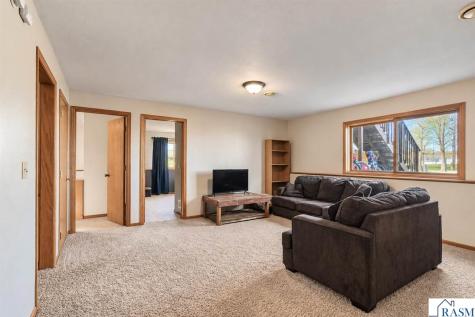 613 W Nathan Street Lake Crystal MN 56055