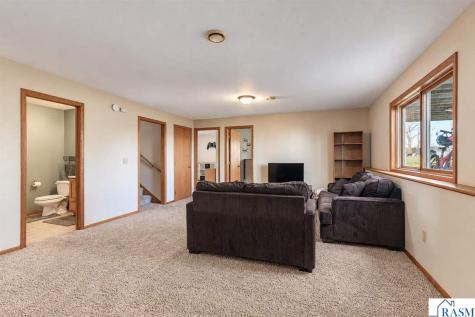 613 W Nathan Street Lake Crystal MN 56055