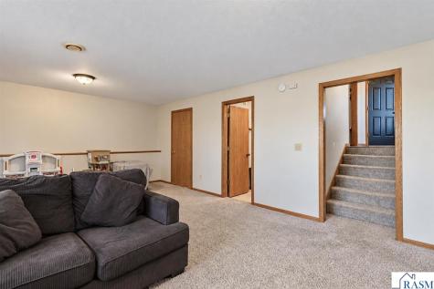 613 W Nathan Street Lake Crystal MN 56055