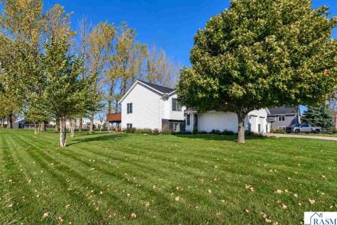 613 W Nathan Street Lake Crystal MN 56055