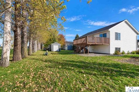 613 W Nathan Street Lake Crystal MN 56055